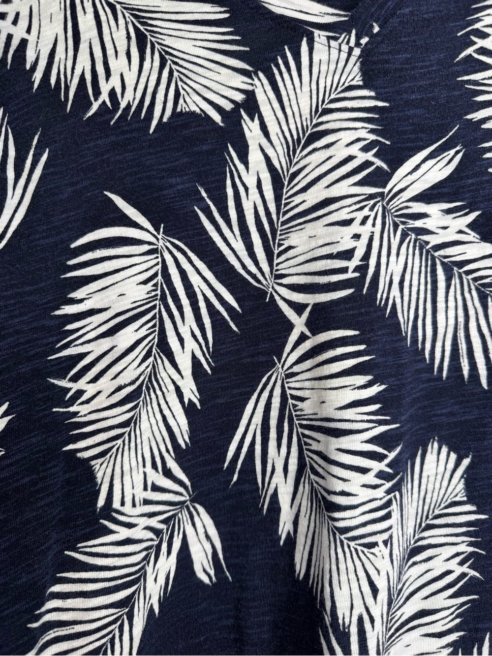 Chico’s Navy Tropical Print Top - Picture 3 of 6